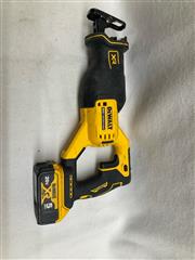 DEWALT DCS382